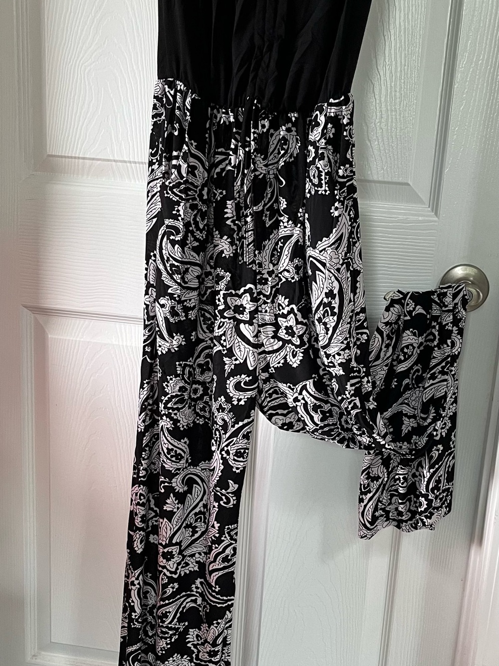 Women's Black & White Paisley Wide-Leg Jumpsuit
